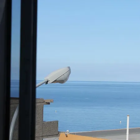 Sunny Seaside *